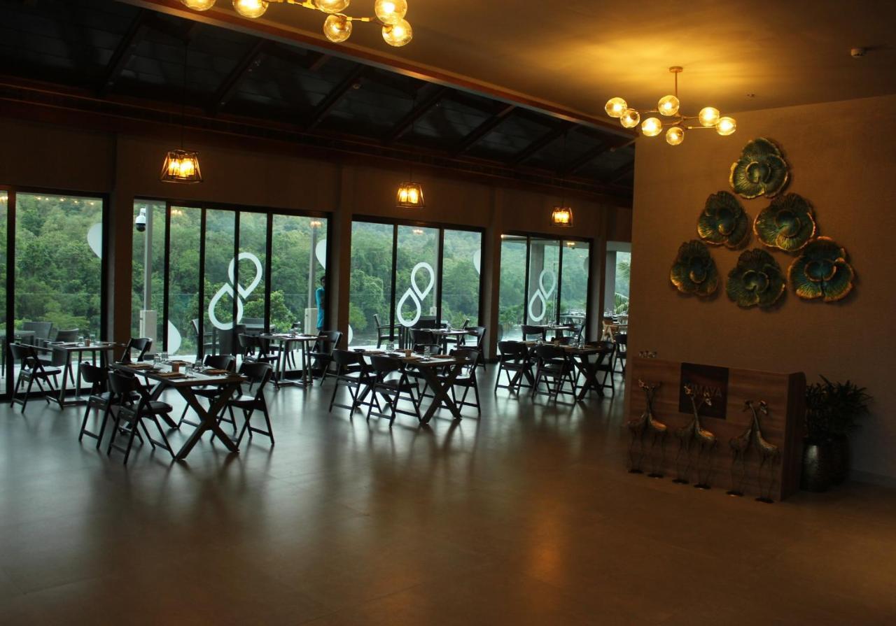 Niraamaya Retreats Samroha อทิราพาลลี ภายนอก รูปภาพ