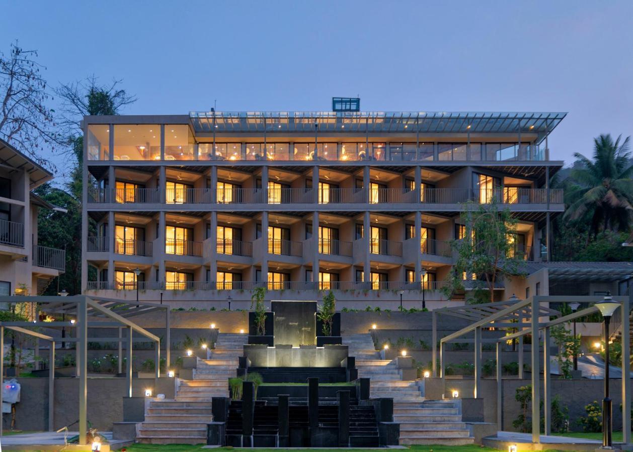 Niraamaya Retreats Samroha อทิราพาลลี ภายนอก รูปภาพ