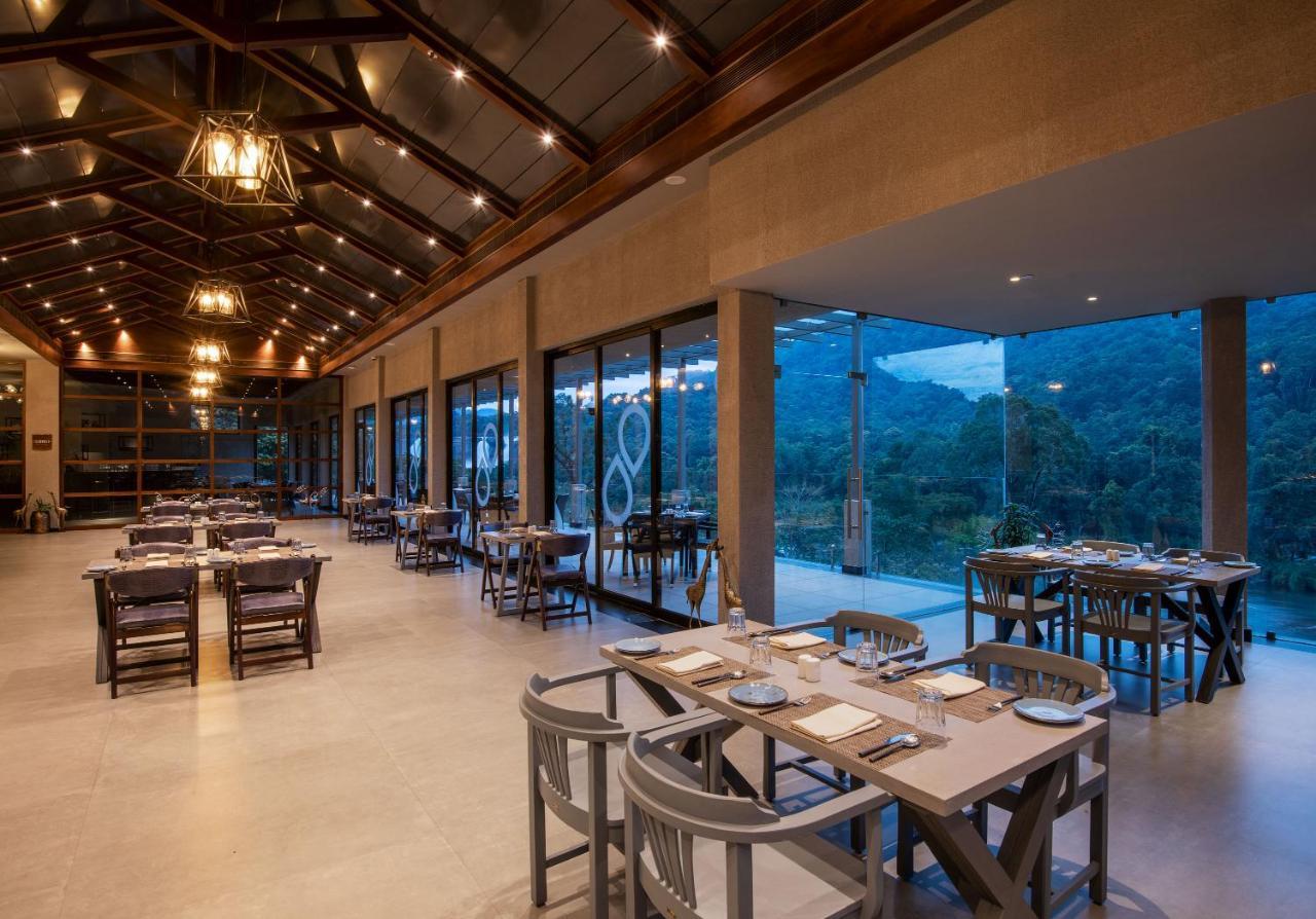 Niraamaya Retreats Samroha อทิราพาลลี ภายนอก รูปภาพ