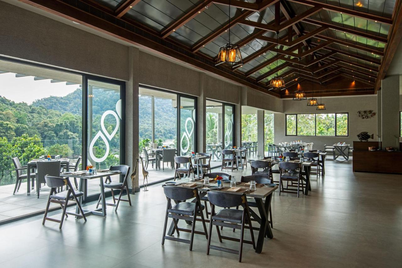 Niraamaya Retreats Samroha อทิราพาลลี ภายนอก รูปภาพ